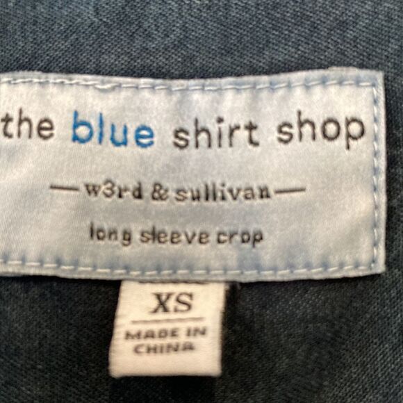 The blue shirt shop third and Sullivan long sleeve crop quarter button tencil XS - Picture 2 of 5
